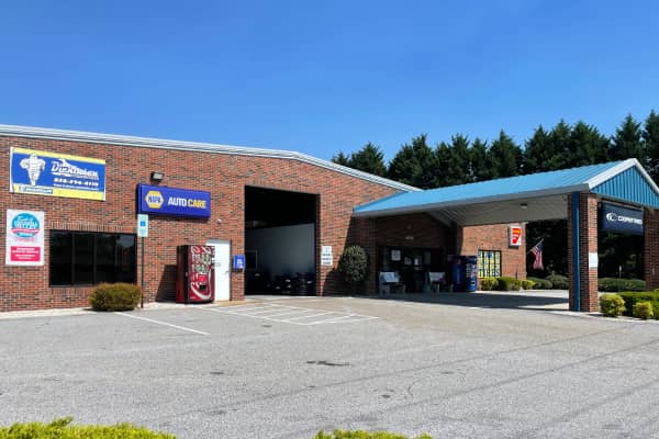 Vehicle Mechanic near Newton, North Carolina